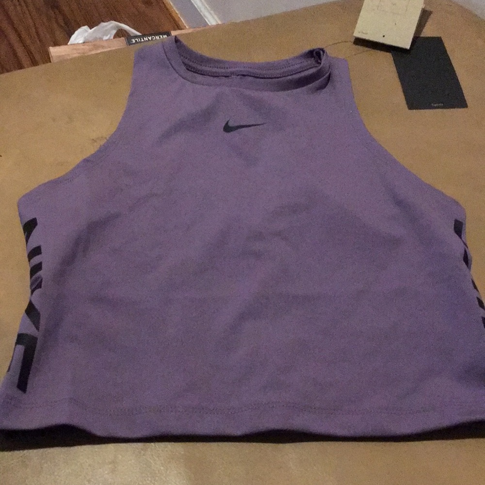 Brand New Nike pro